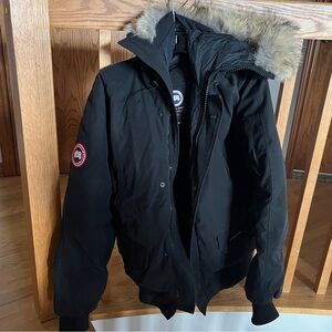 Men's Canada Goose Chilliwack Bomber in Black with Fur Hood